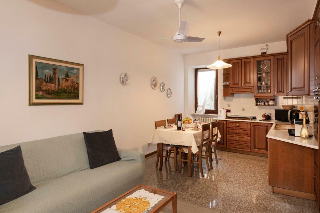 Casa Vacanze Agnese San Felice del Benaco Exterior foto